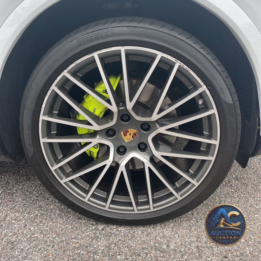 2023 Porsche Cayenne E-Hybrid