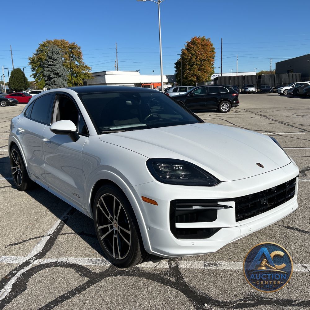 2025 Porsche Cayenne GTS