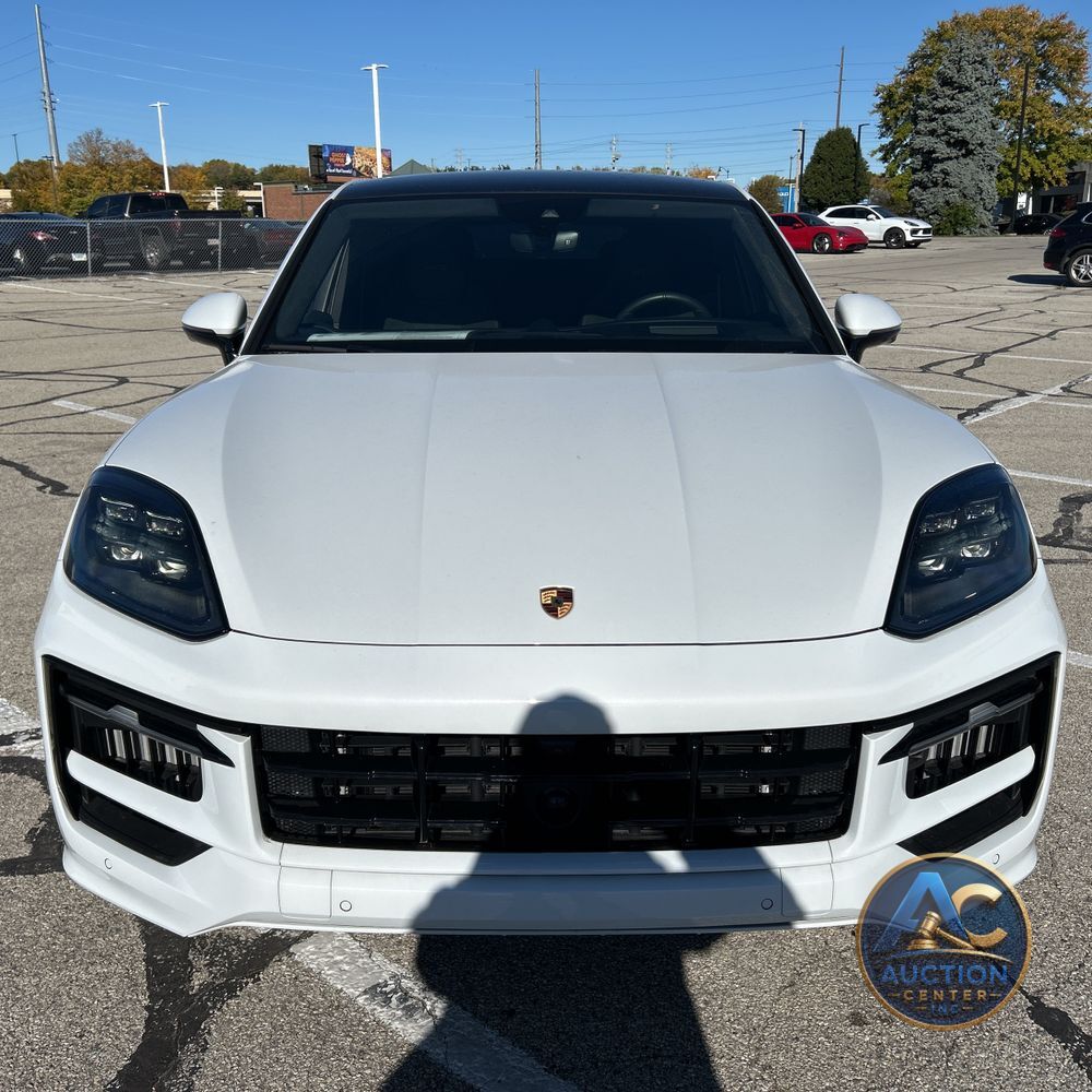 2025 Porsche Cayenne GTS