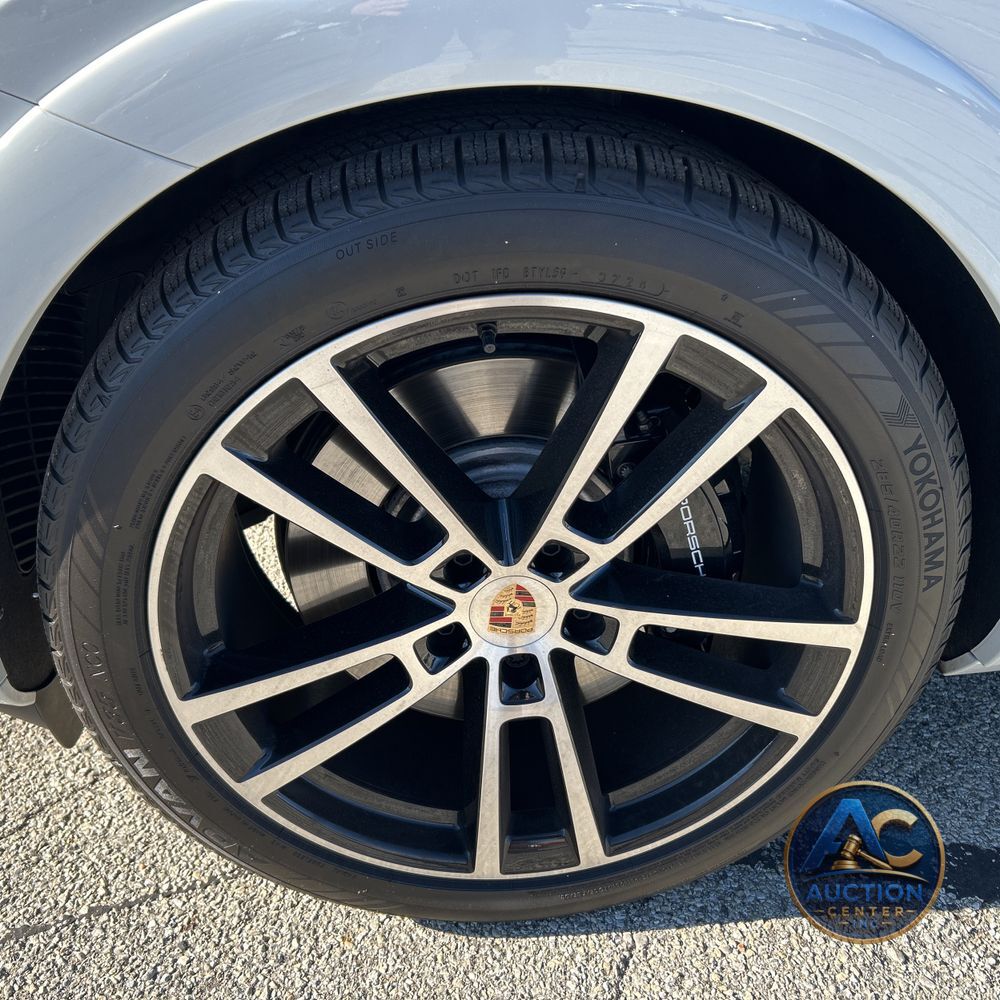 2025 Porsche Cayenne GTS