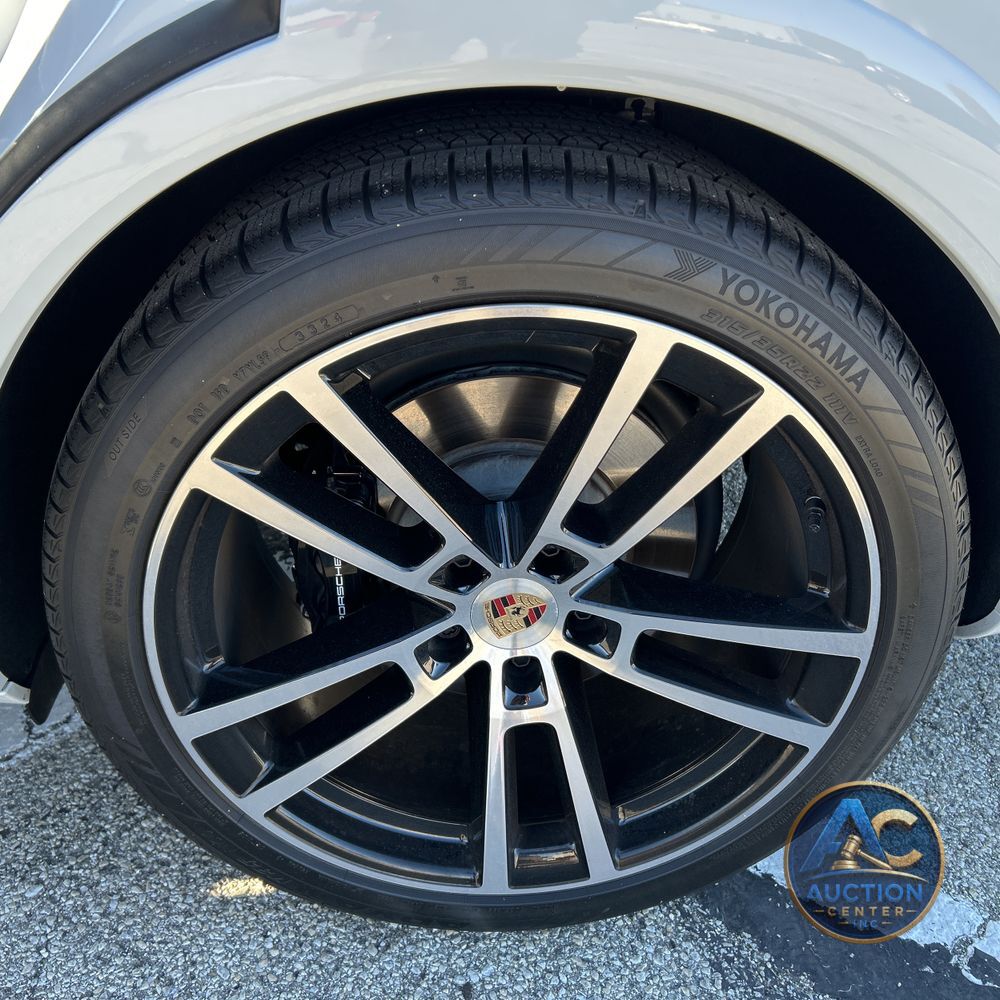 2025 Porsche Cayenne GTS