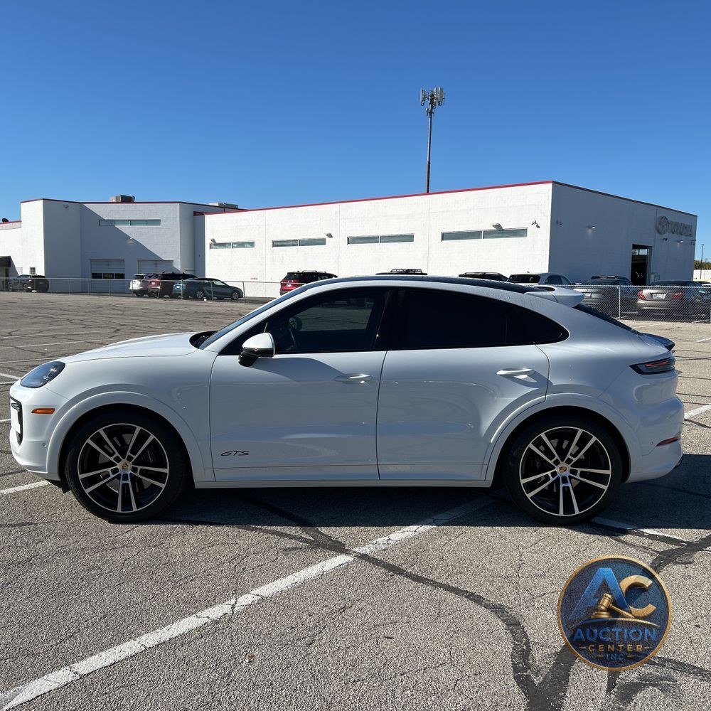 2025 Porsche Cayenne GTS