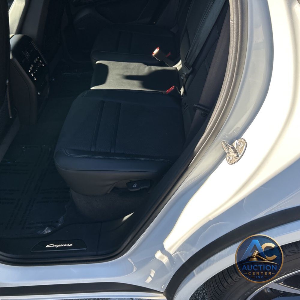 2025 Porsche Cayenne GTS