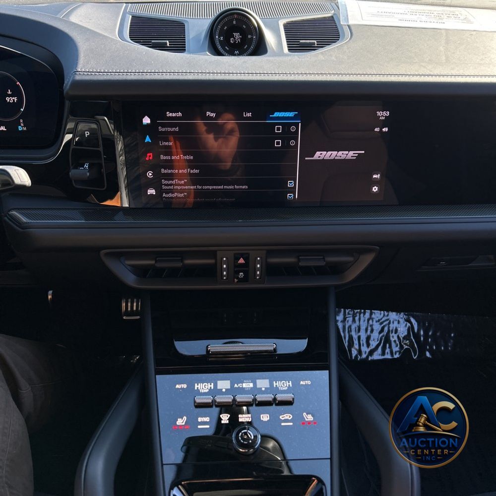 2025 Porsche Cayenne GTS