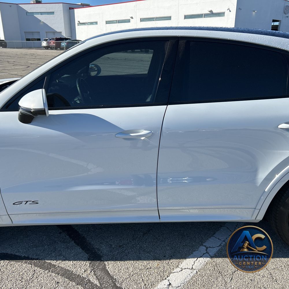 2025 Porsche Cayenne GTS