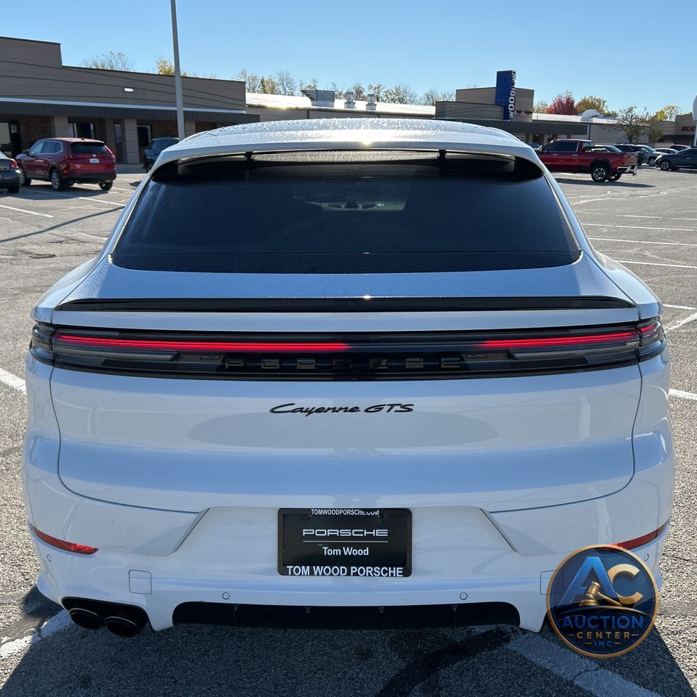 2025 Porsche Cayenne GTS