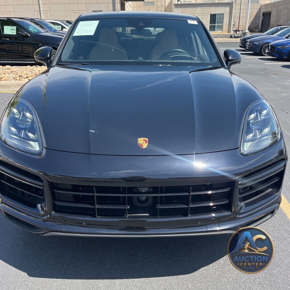 2022 Porsche Cayenne Turbo S E-Hybrid Coupe