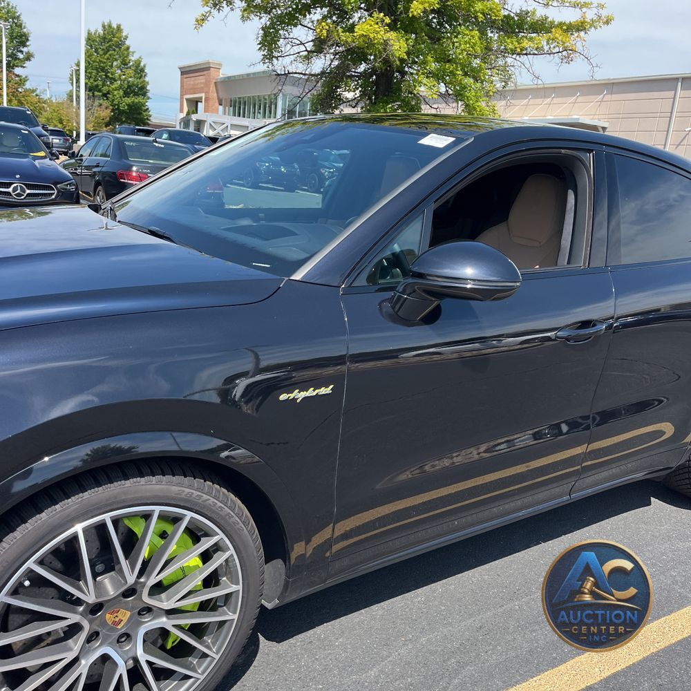 2022 Porsche Cayenne Turbo S E-Hybrid Coupe