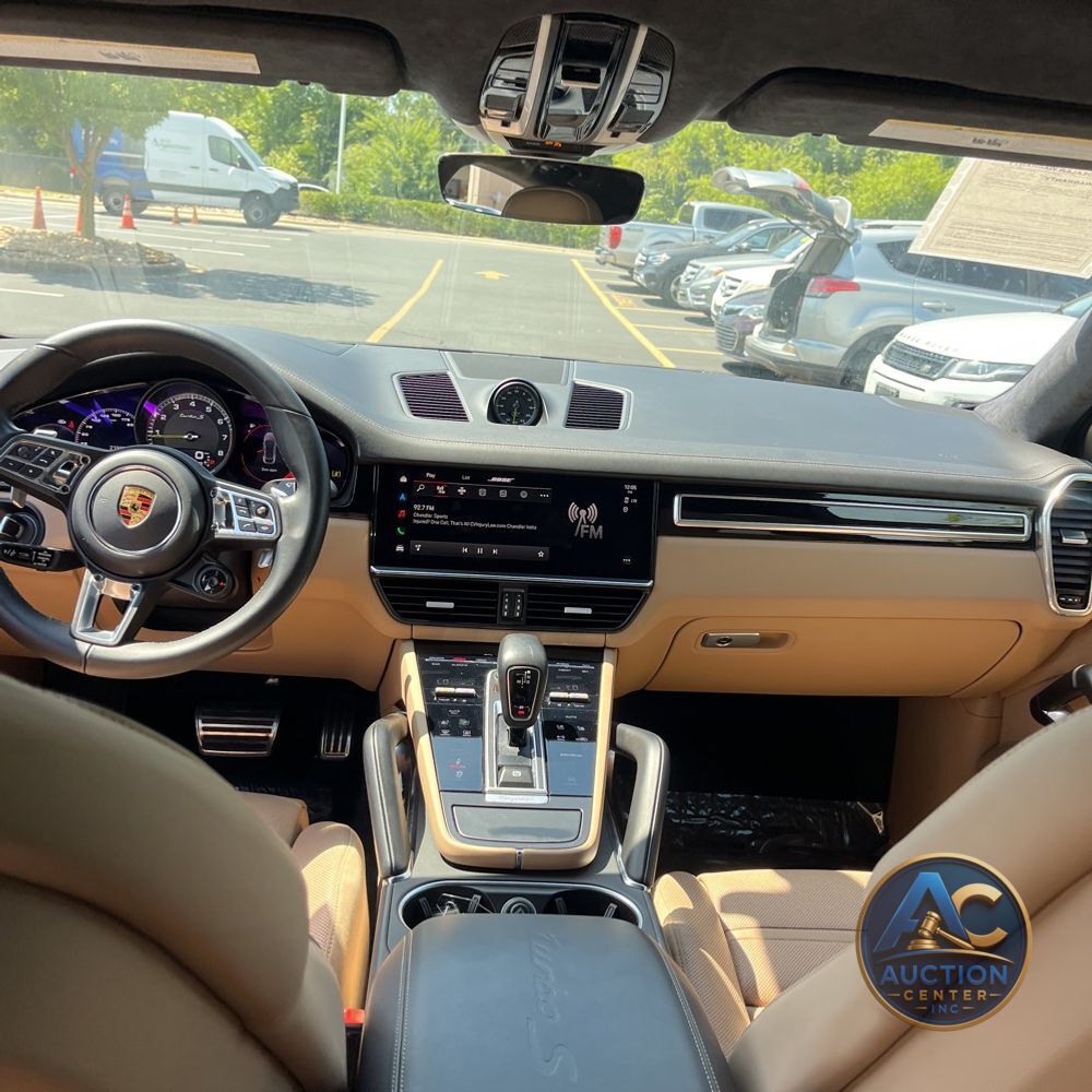 2022 Porsche Cayenne Turbo S E-Hybrid Coupe