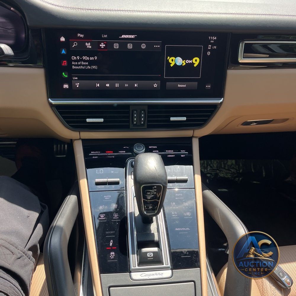 2022 Porsche Cayenne Turbo S E-Hybrid Coupe