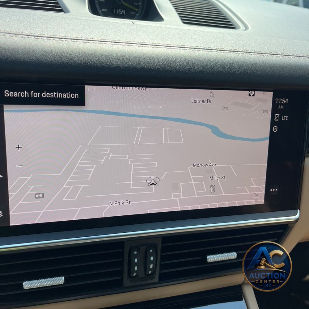 2022 Porsche Cayenne Turbo S E-Hybrid Coupe