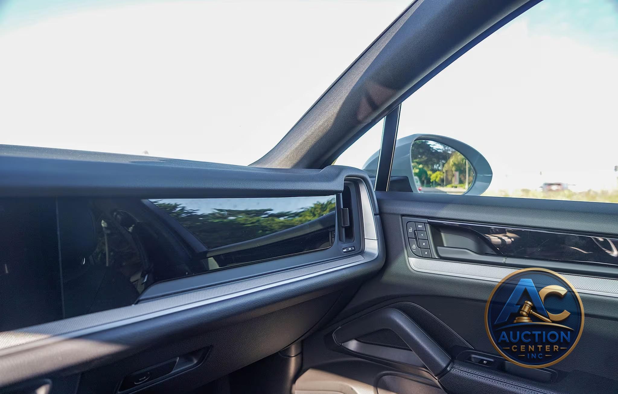 2024 Porsche Cayenne S Coupe