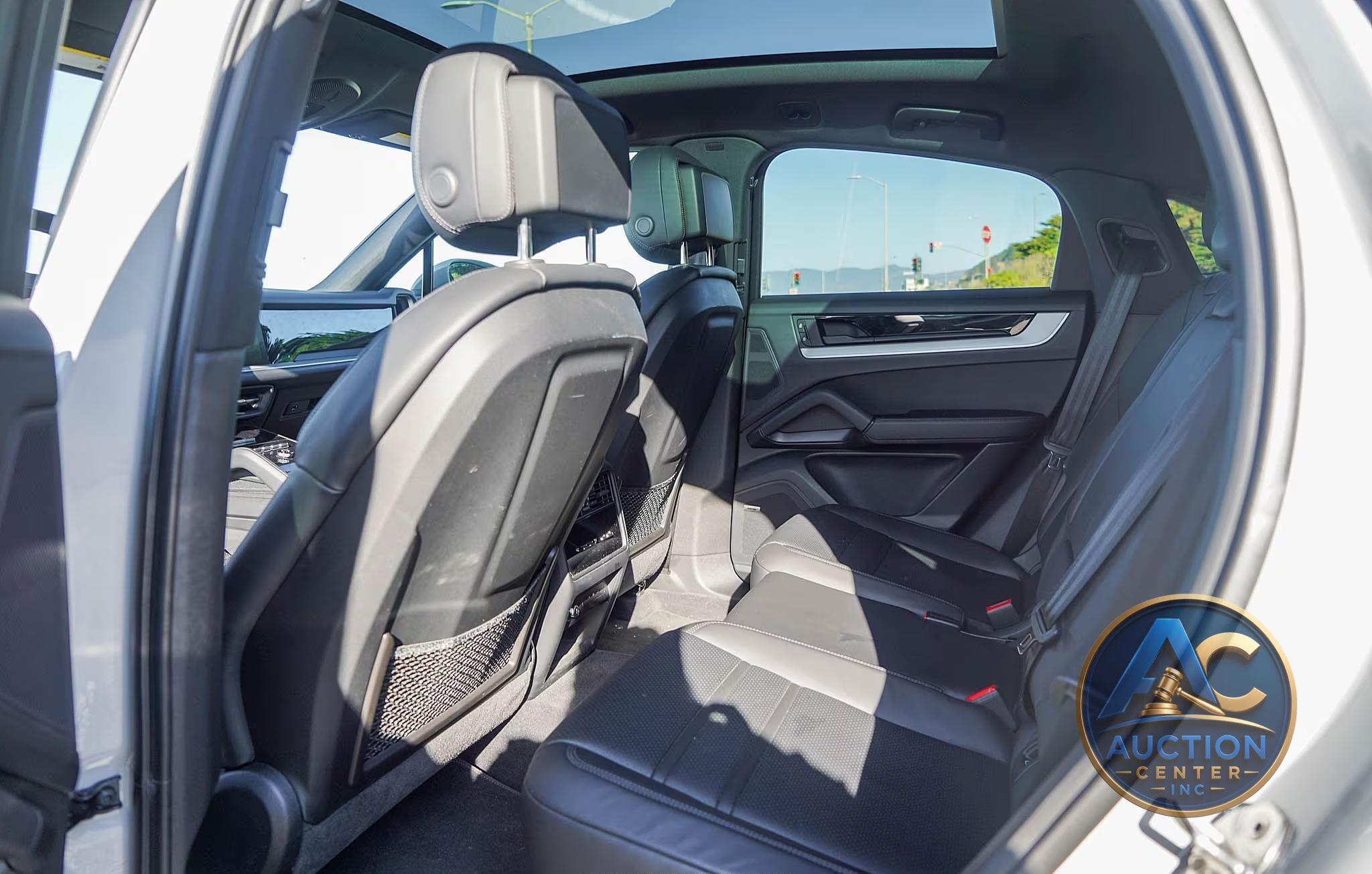 2024 Porsche Cayenne S Coupe