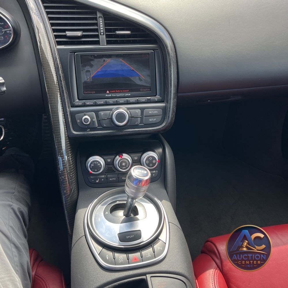2011 Audi R8 5.2 Spyder