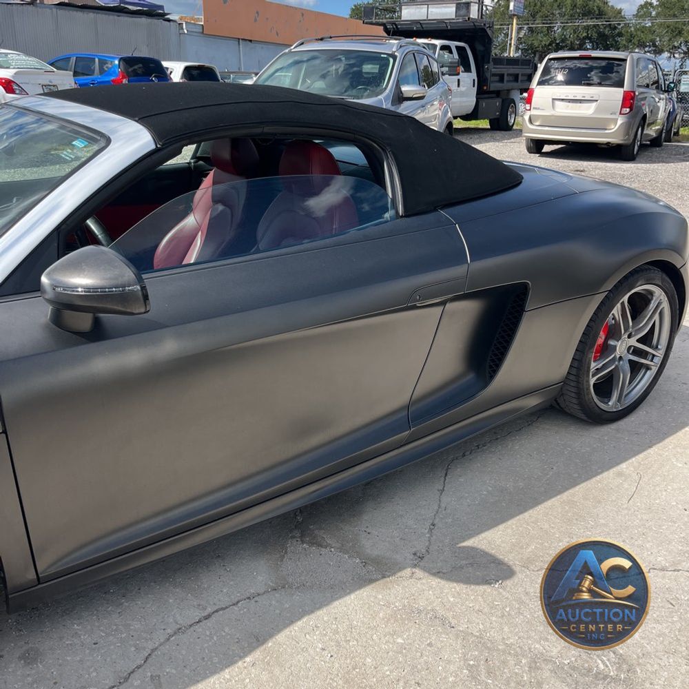 2011 Audi R8 5.2 Spyder