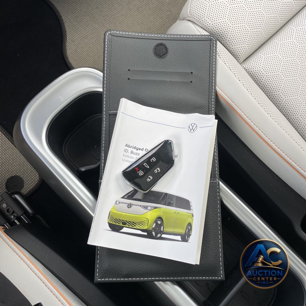 2025 Volkswagen ID Buzz  1st Edition 4Motion