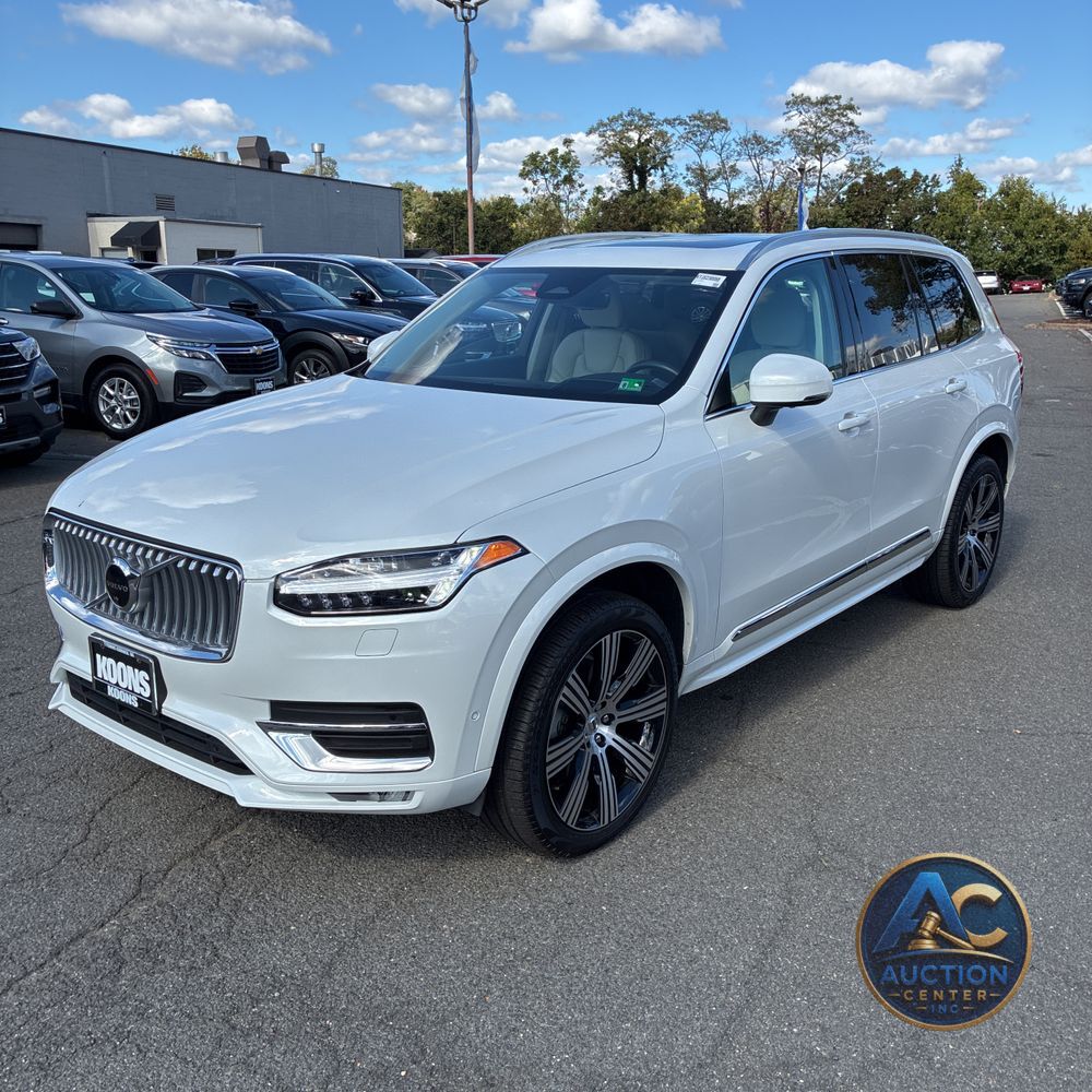 2023 Volvo XC90 B6 - Ultimate