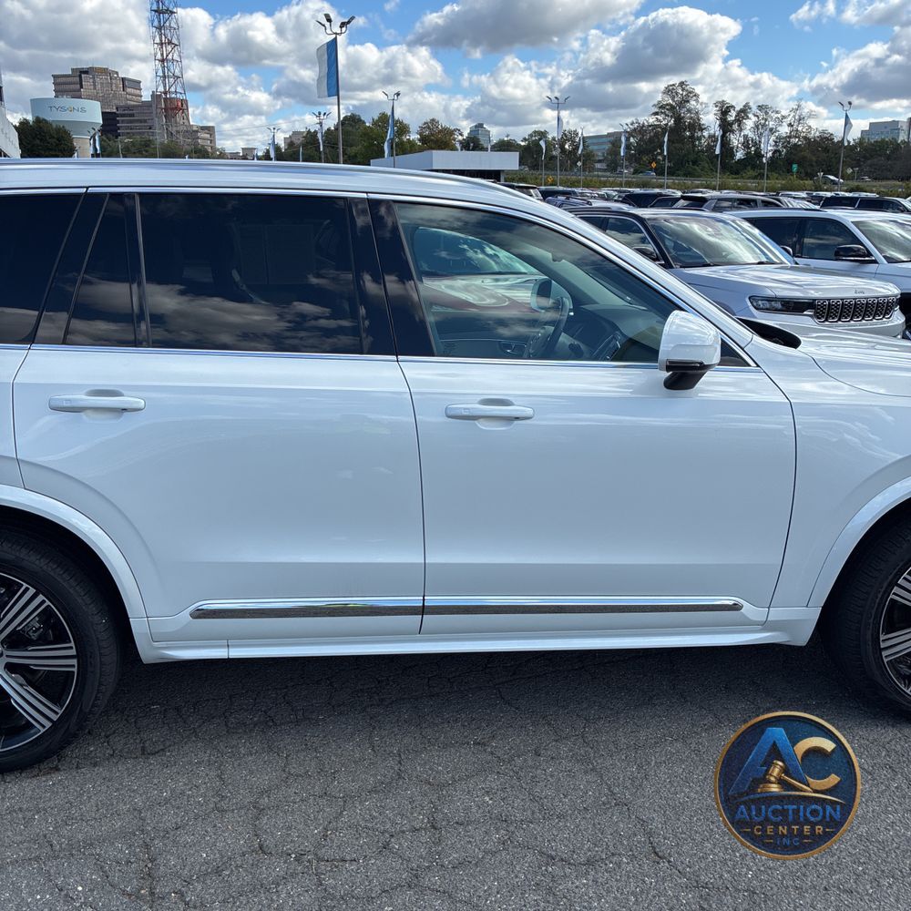 2023 Volvo XC90 B6 - Ultimate