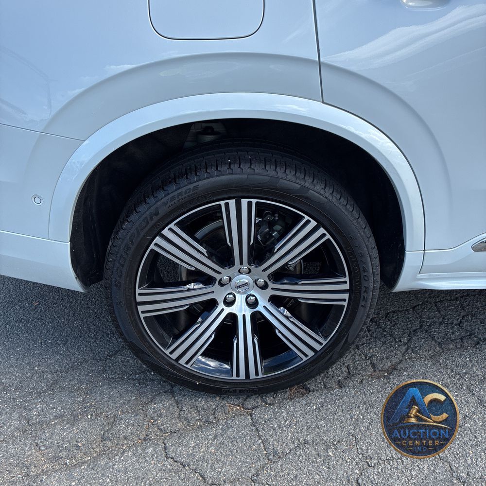 2023 Volvo XC90 B6 - Ultimate