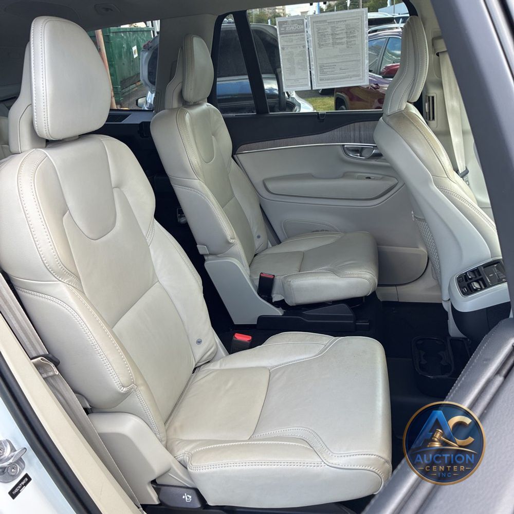 2023 Volvo XC90 B6 - Ultimate