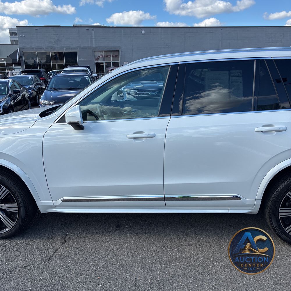 2023 Volvo XC90 B6 - Ultimate