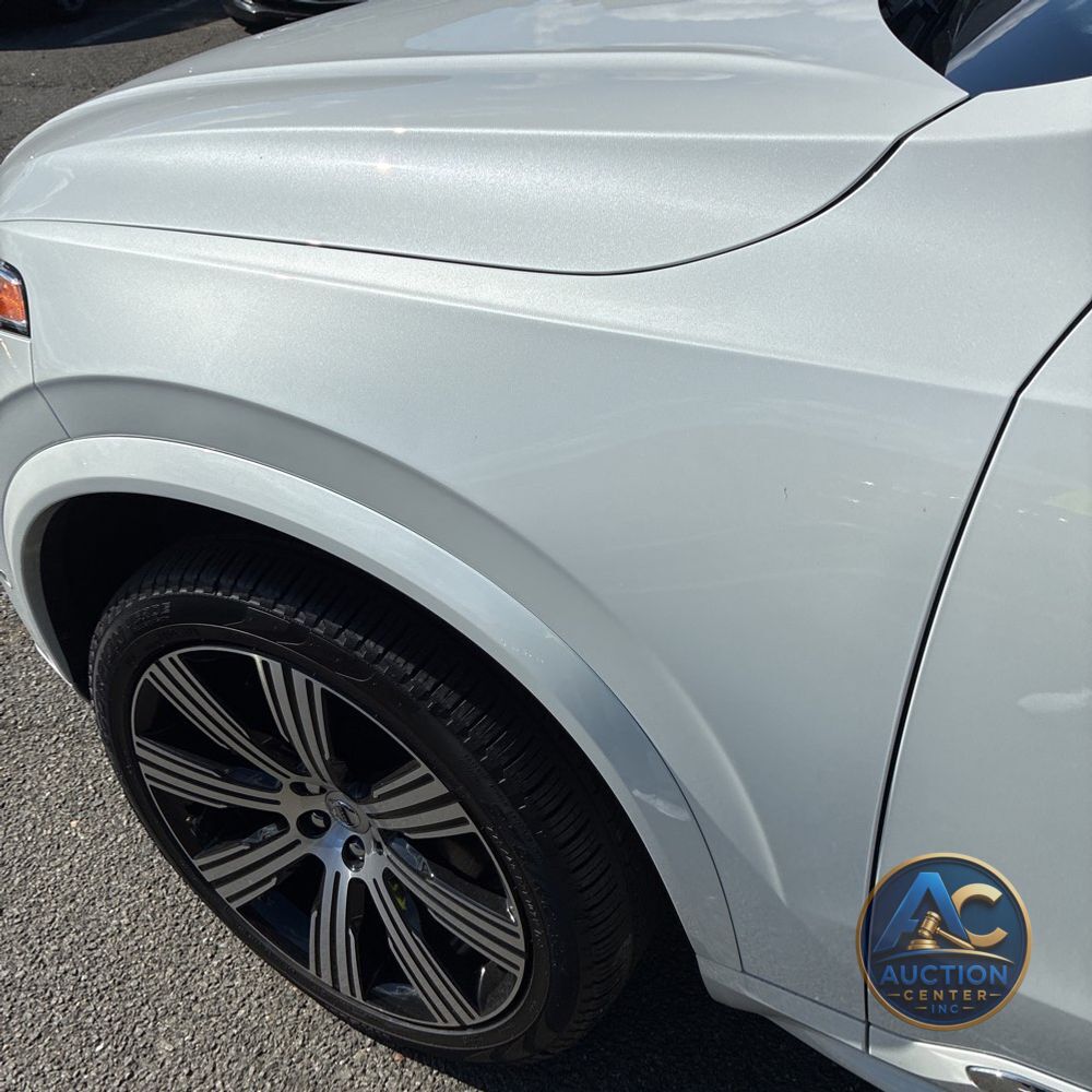 2023 Volvo XC90 B6 - Ultimate