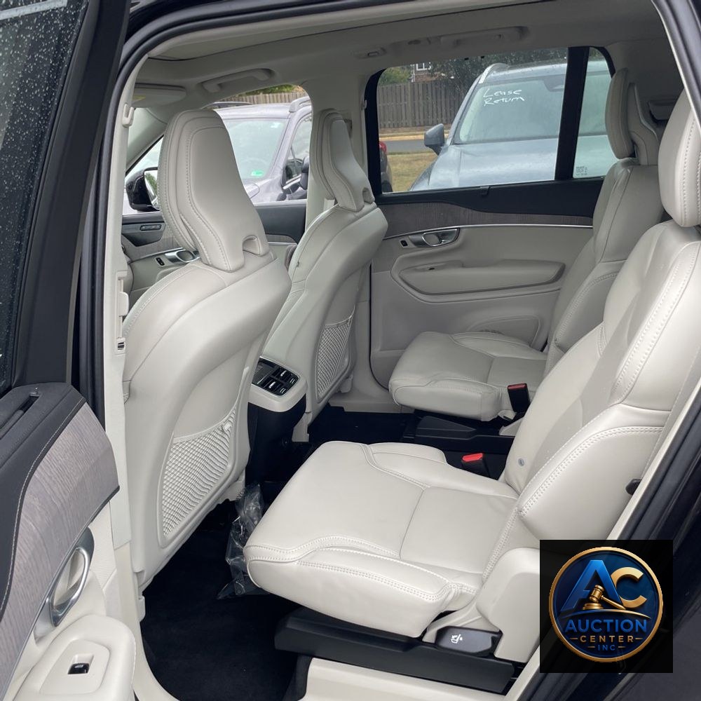 2024 Volvo XC90 B6 - Ultimate