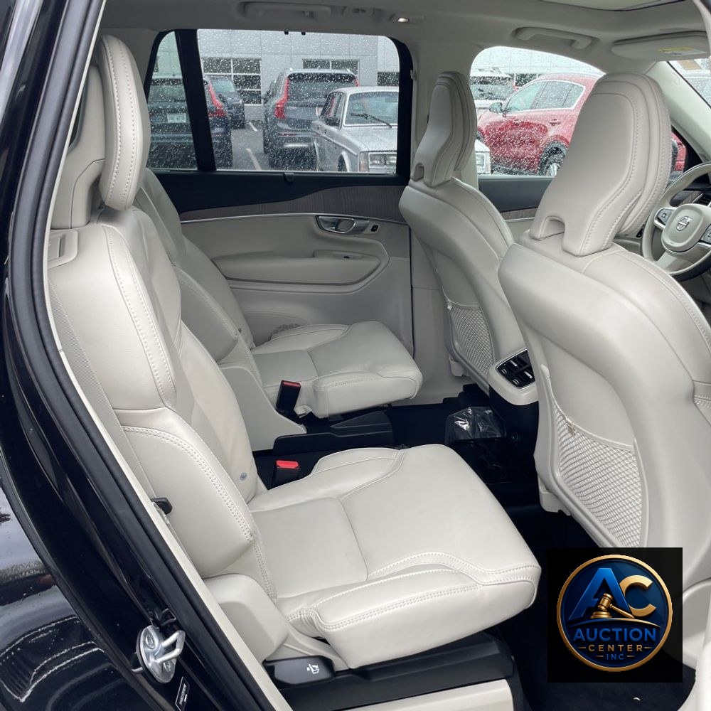2024 Volvo XC90 B6 - Ultimate