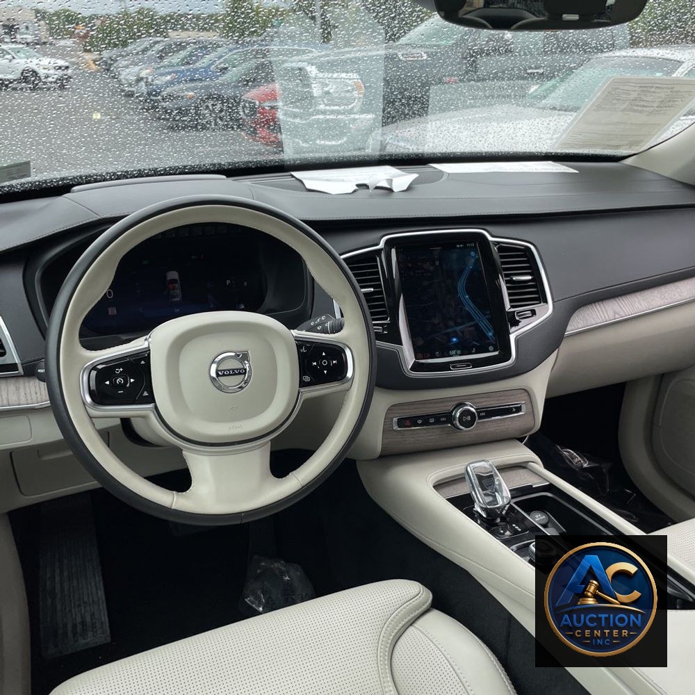 2024 Volvo XC90 B6 - Ultimate
