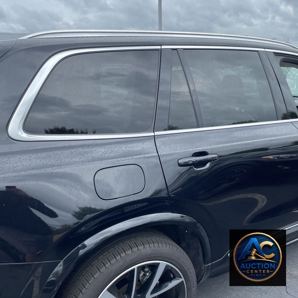 2024 Volvo XC90 B6 - Ultimate