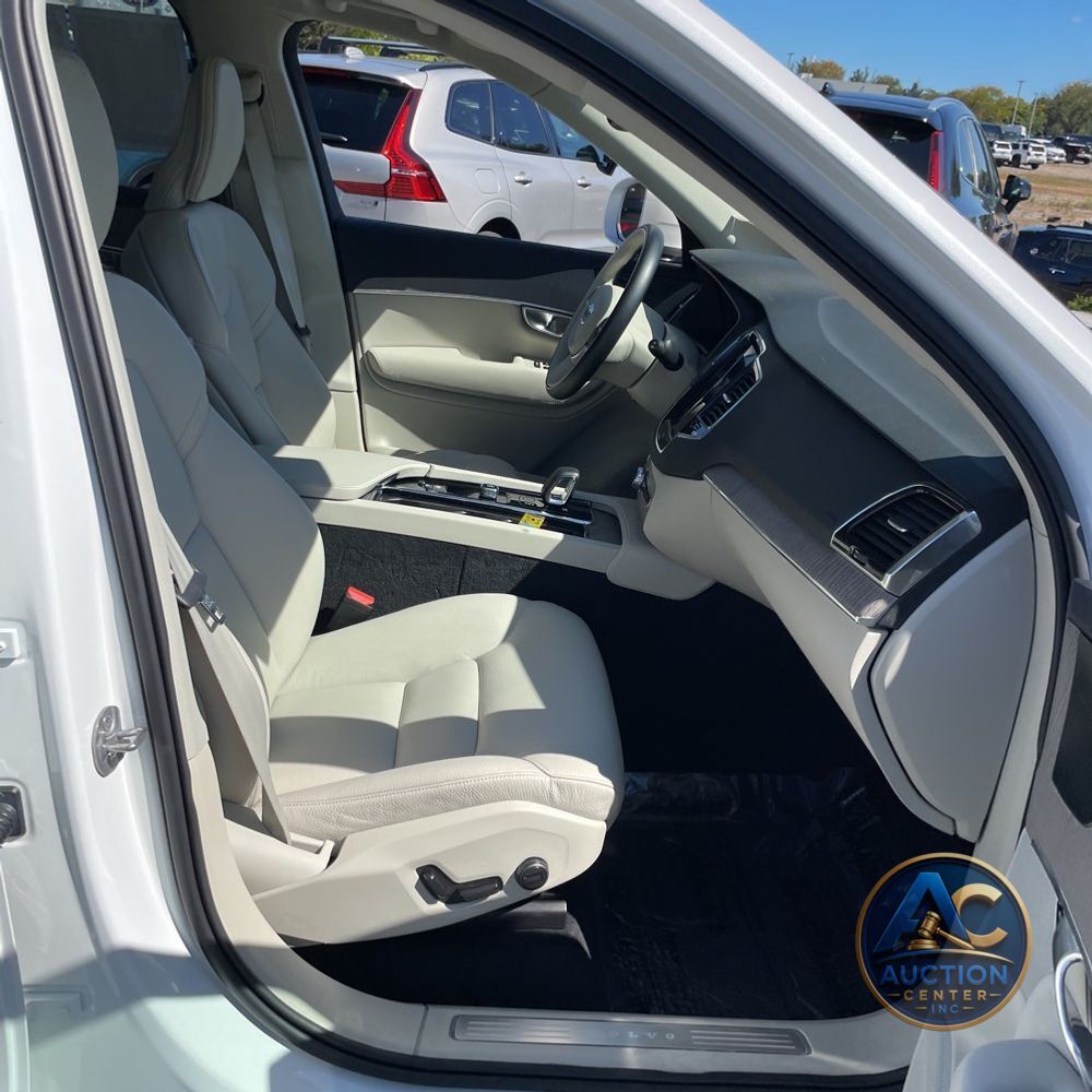 2024 Volvo XC90 B6 - Plus