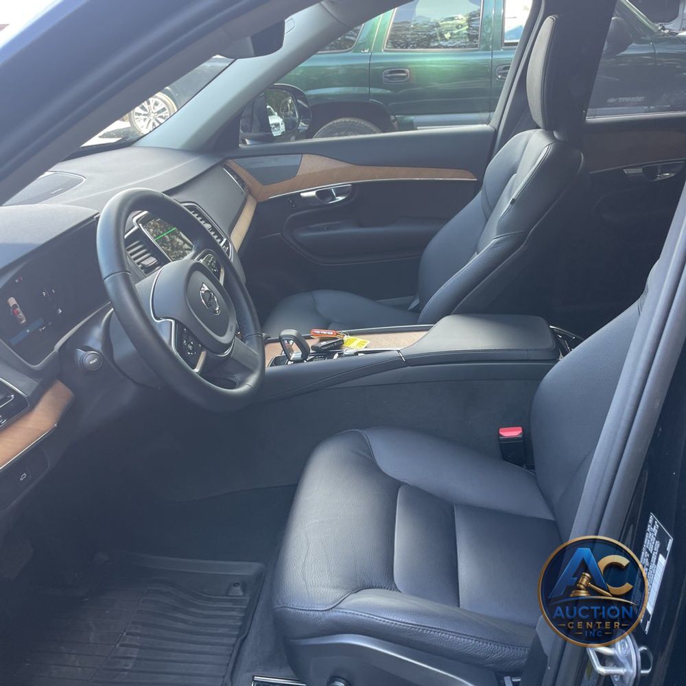 2025 Volvo XC90 B6 - Plus