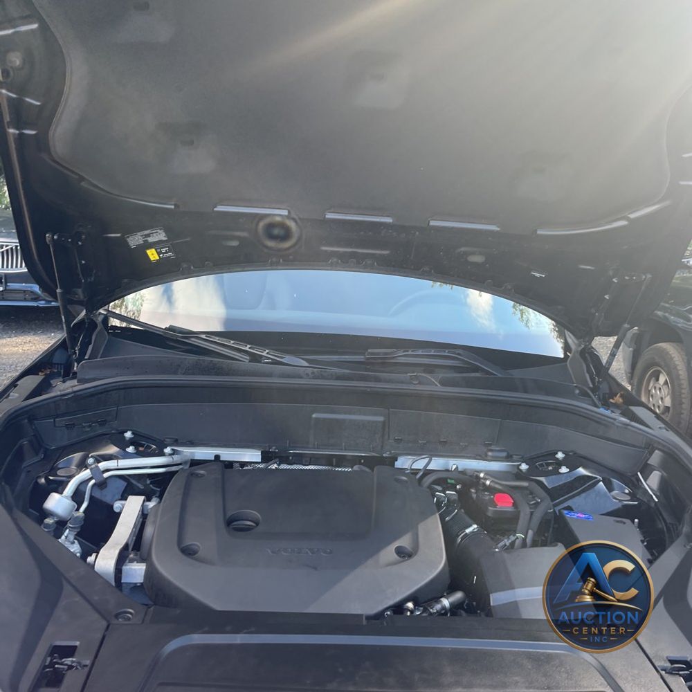 2025 Volvo XC90 B6 - Plus