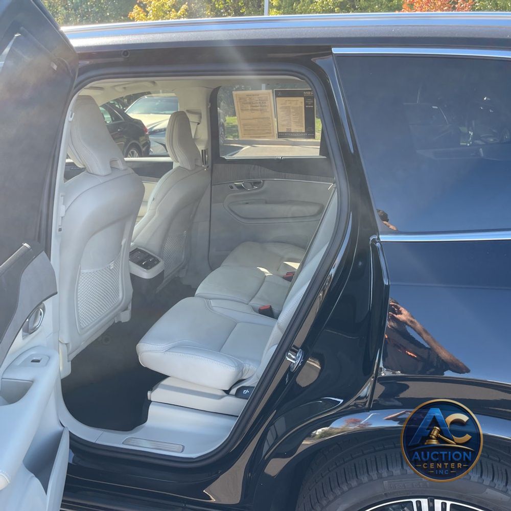 2025 Volvo XC90 B6 - Ultra