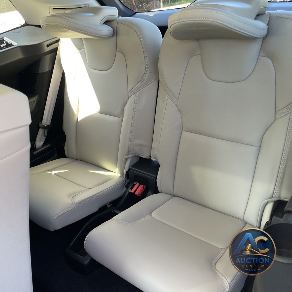 2025 Volvo XC90 B6 - Ultra
