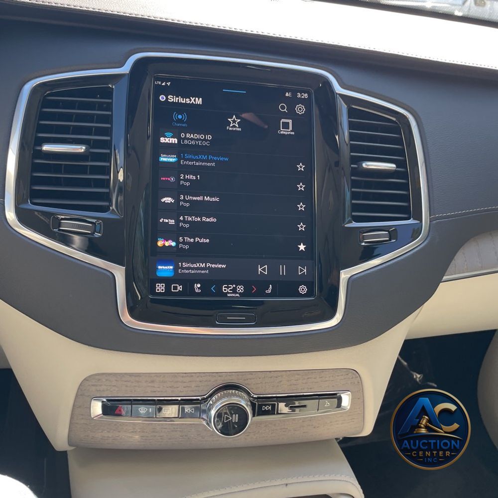 2025 Volvo XC90 B6 - Ultra