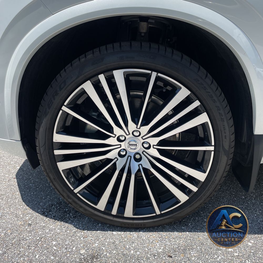 2025 Volvo XC90 B6 - Ultra