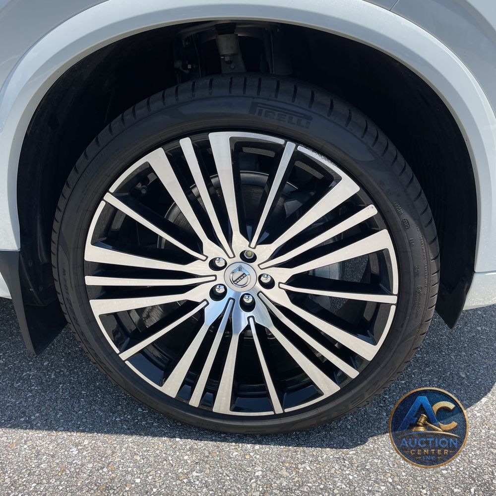 2025 Volvo XC90 B6 - Ultra