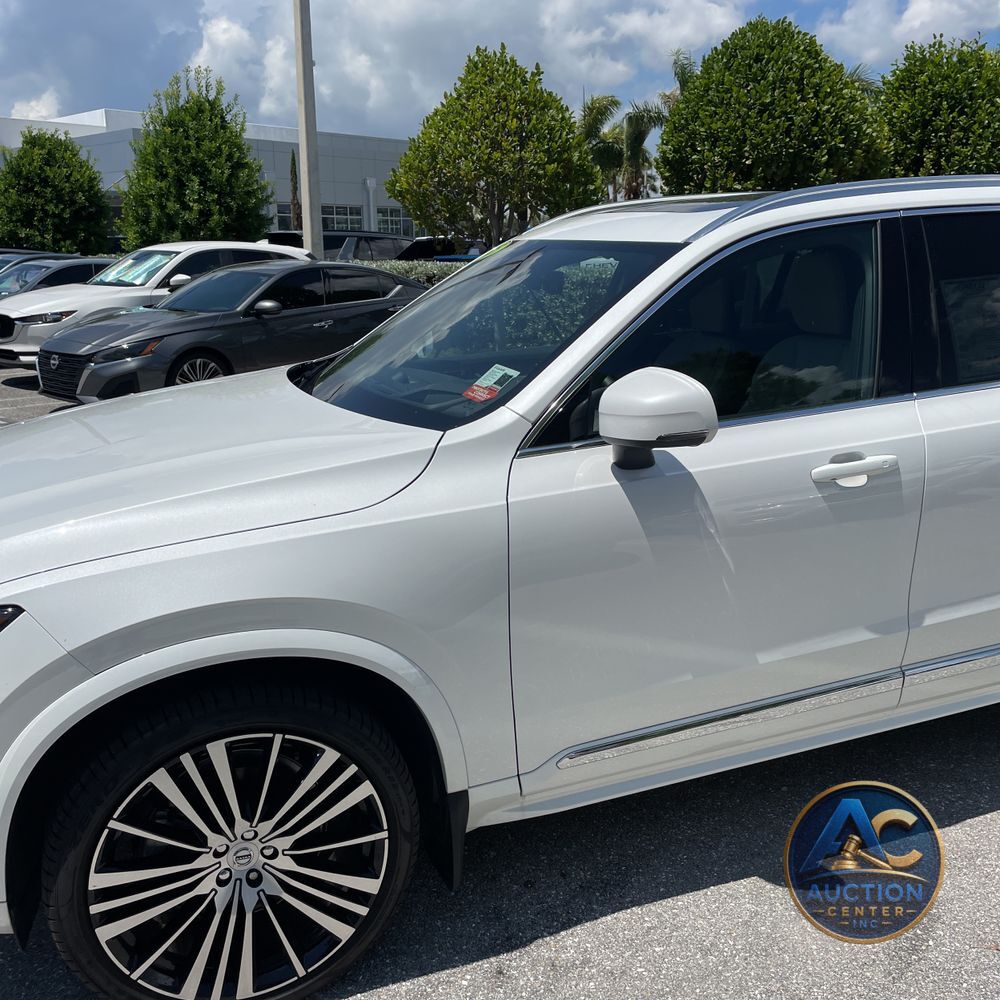 2025 Volvo XC90 B6 - Ultra