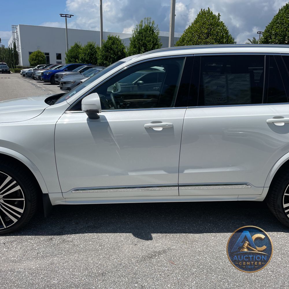 2025 Volvo XC90 B6 - Ultra