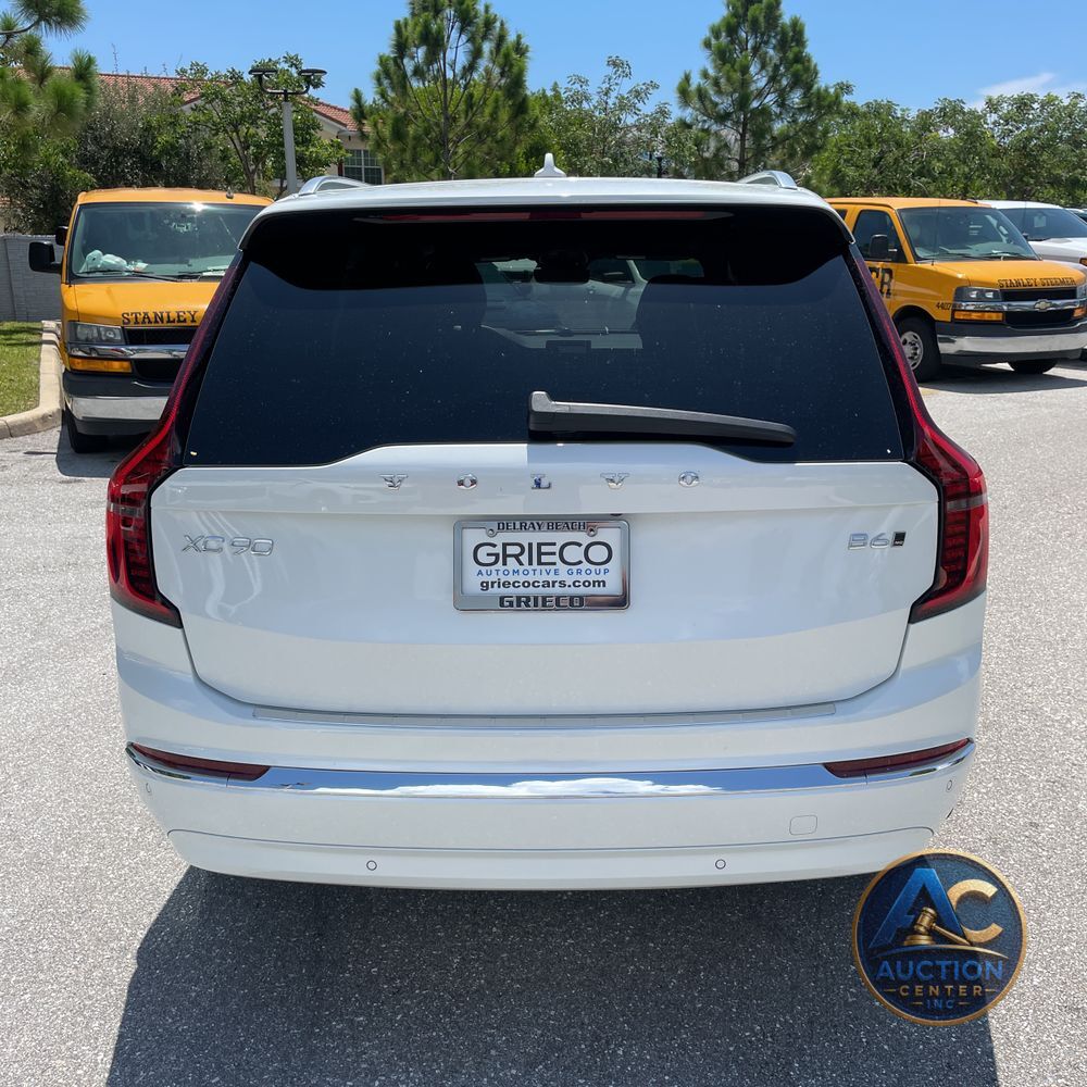 2025 Volvo XC90 B6 - Ultra