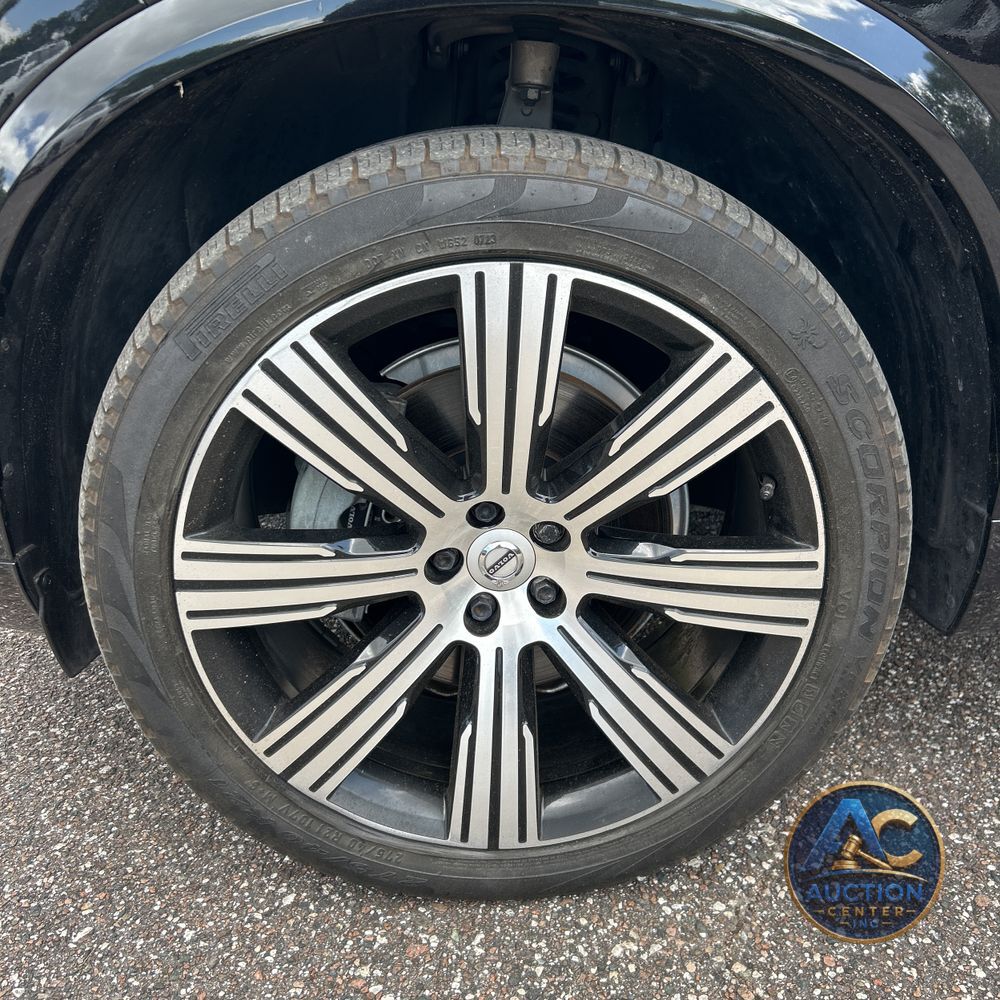 2021 Volvo XC90 T6 Inscription 7 Passenger