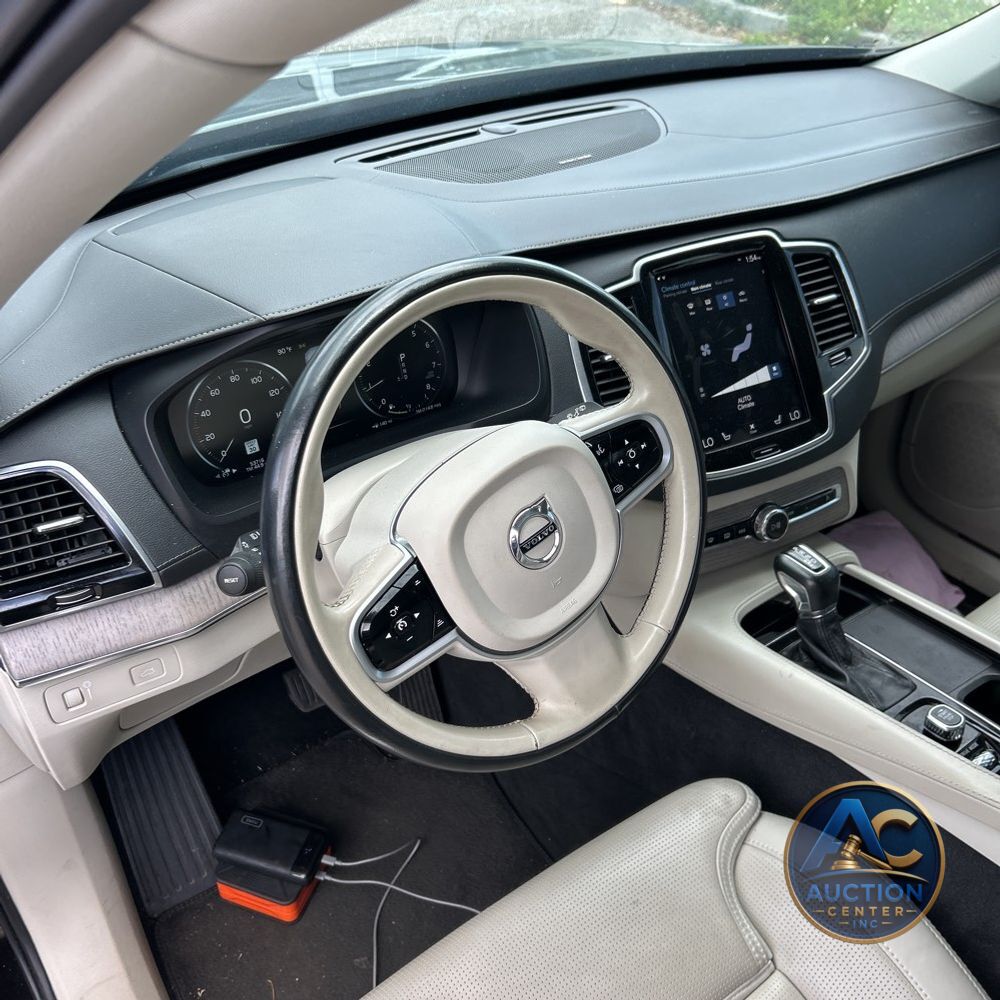 2021 Volvo XC90 T6 Inscription 7 Passenger