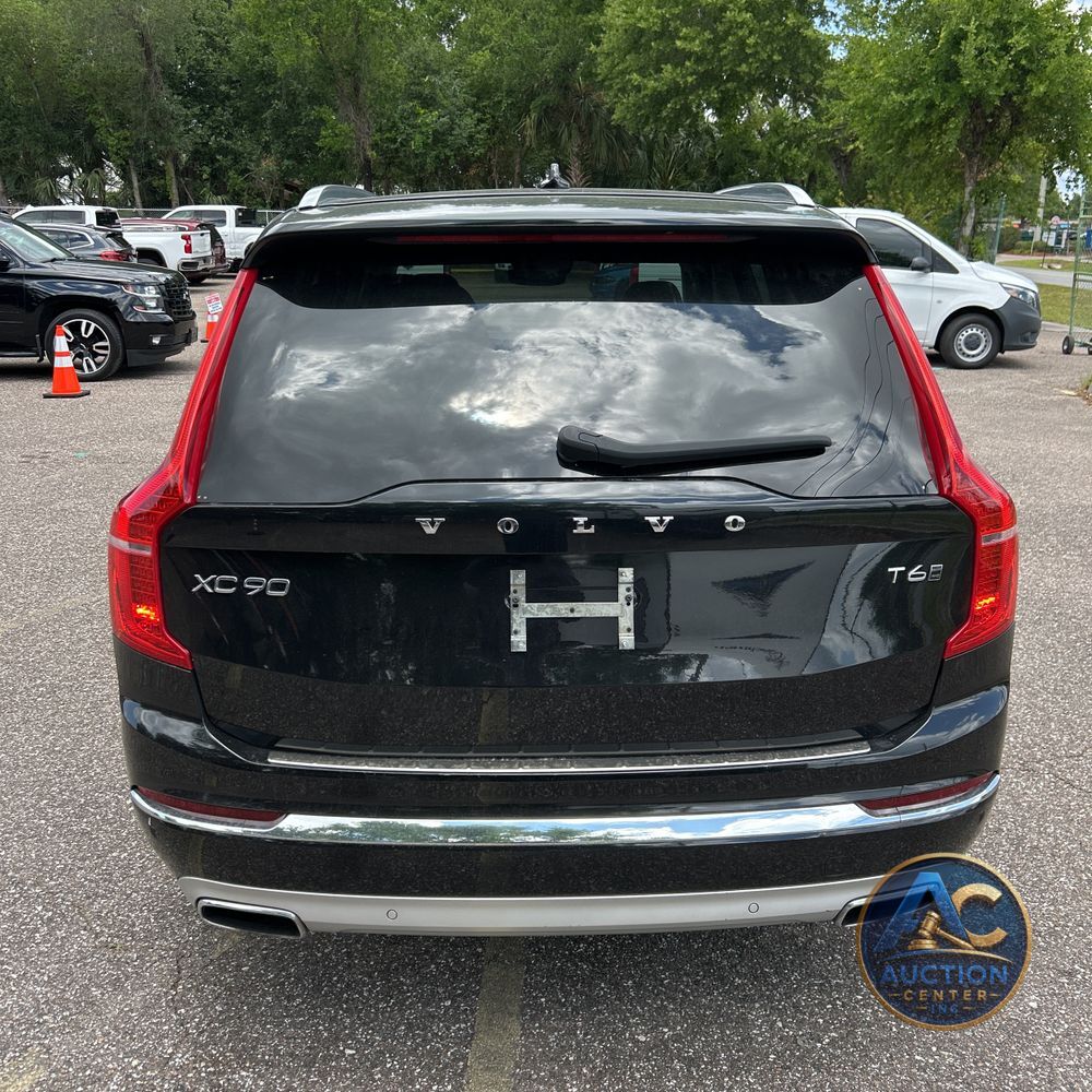 2021 Volvo XC90 T6 Inscription 7 Passenger
