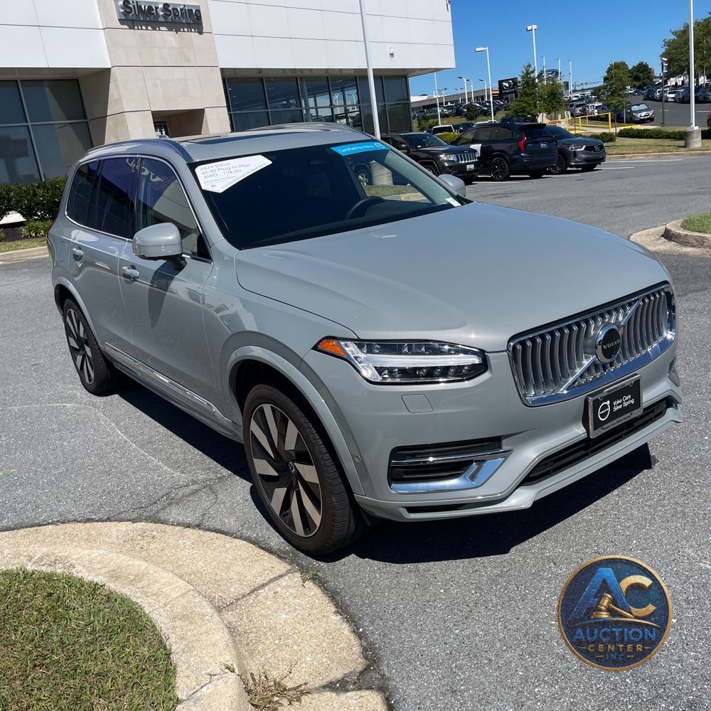 2024 Volvo XC90 T8 - Plus PHEV