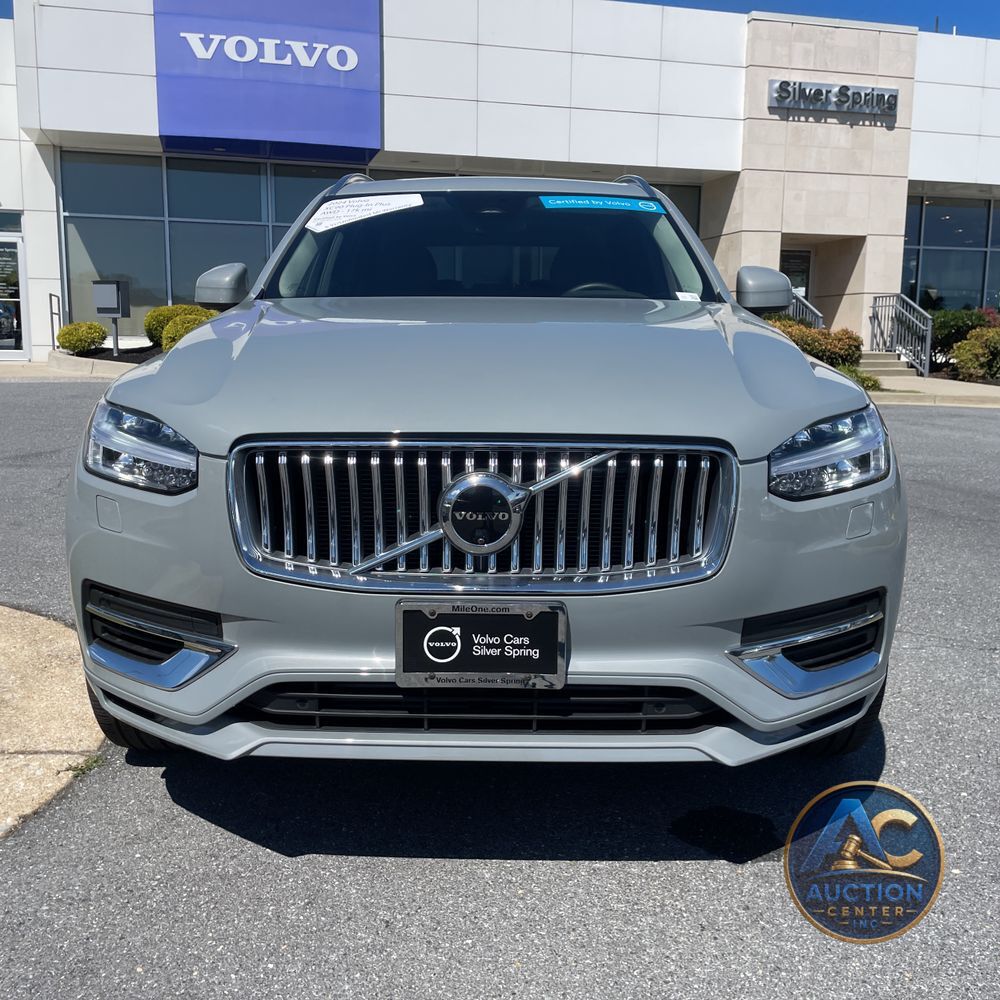 2024 Volvo XC90 T8 - Plus PHEV