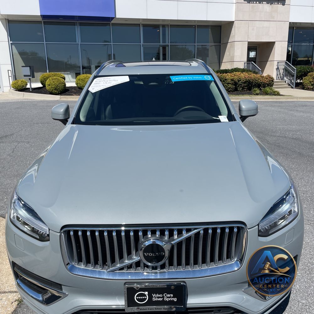 2024 Volvo XC90 T8 - Plus PHEV