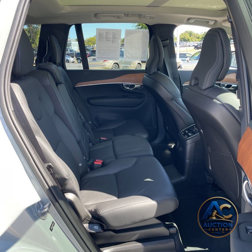2024 Volvo XC90 T8 - Plus PHEV