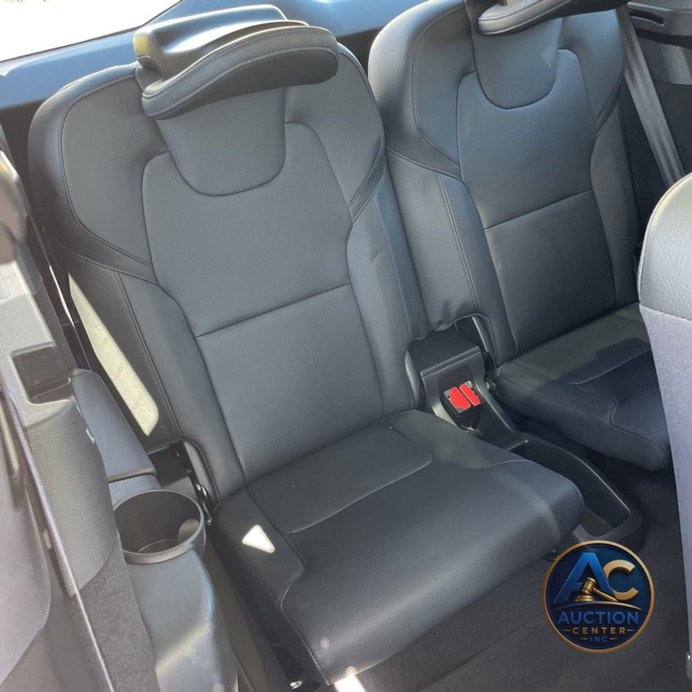 2024 Volvo XC90 T8 - Plus PHEV