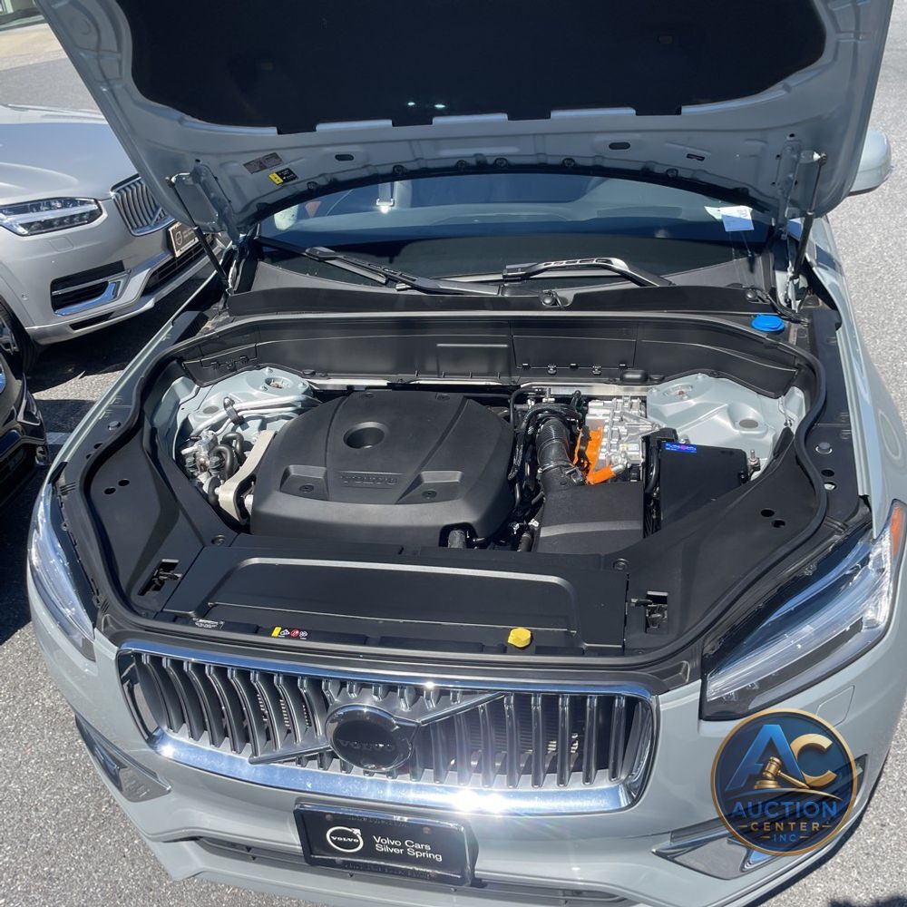 2024 Volvo XC90 T8 - Plus PHEV
